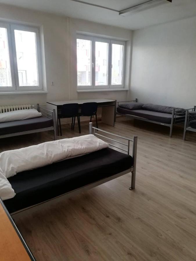 Ubytovna Nobelova Bratislava Eksteriør billede