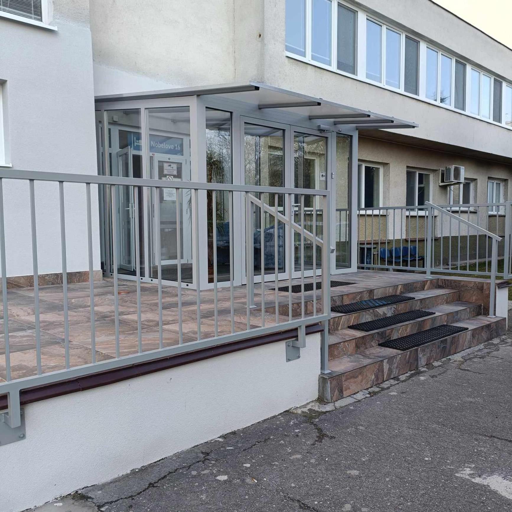 Ubytovna Nobelova Bratislava Eksteriør billede
